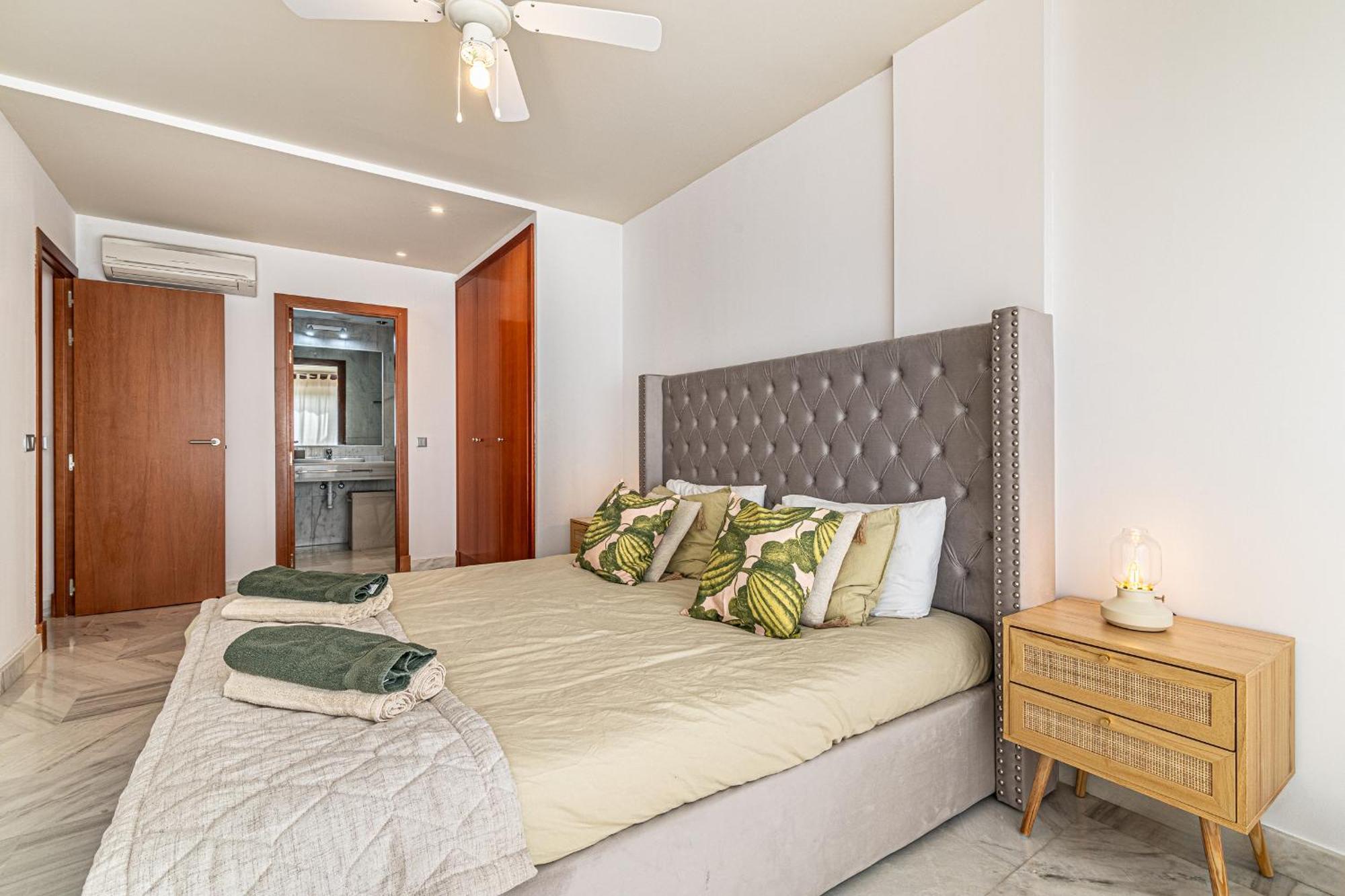 Rentitspain Apartamento Charming Gym, Jacuzzi Y Balcon Estepona Extérieur photo