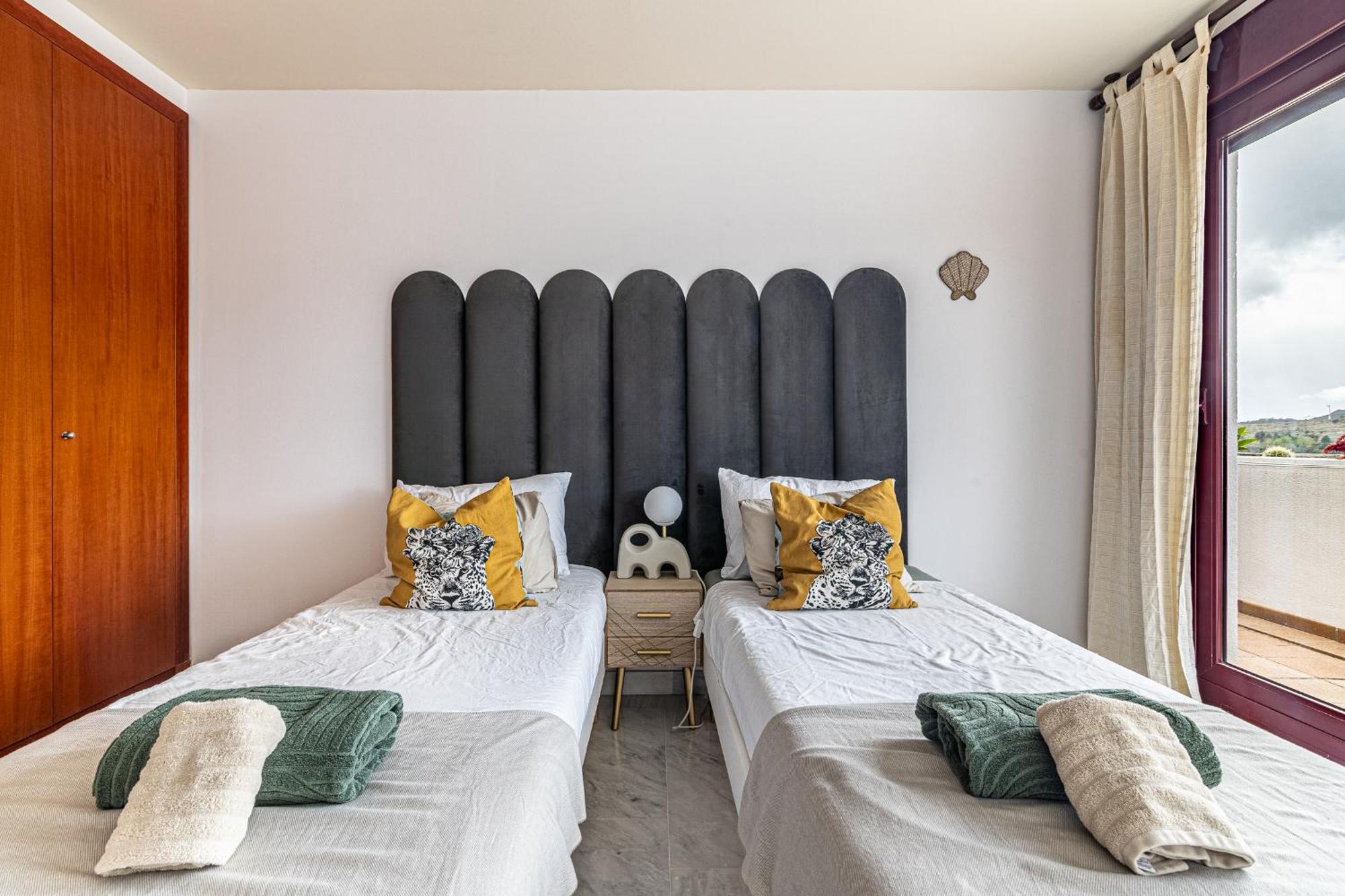 Rentitspain Apartamento Charming Gym, Jacuzzi Y Balcon Estepona Extérieur photo
